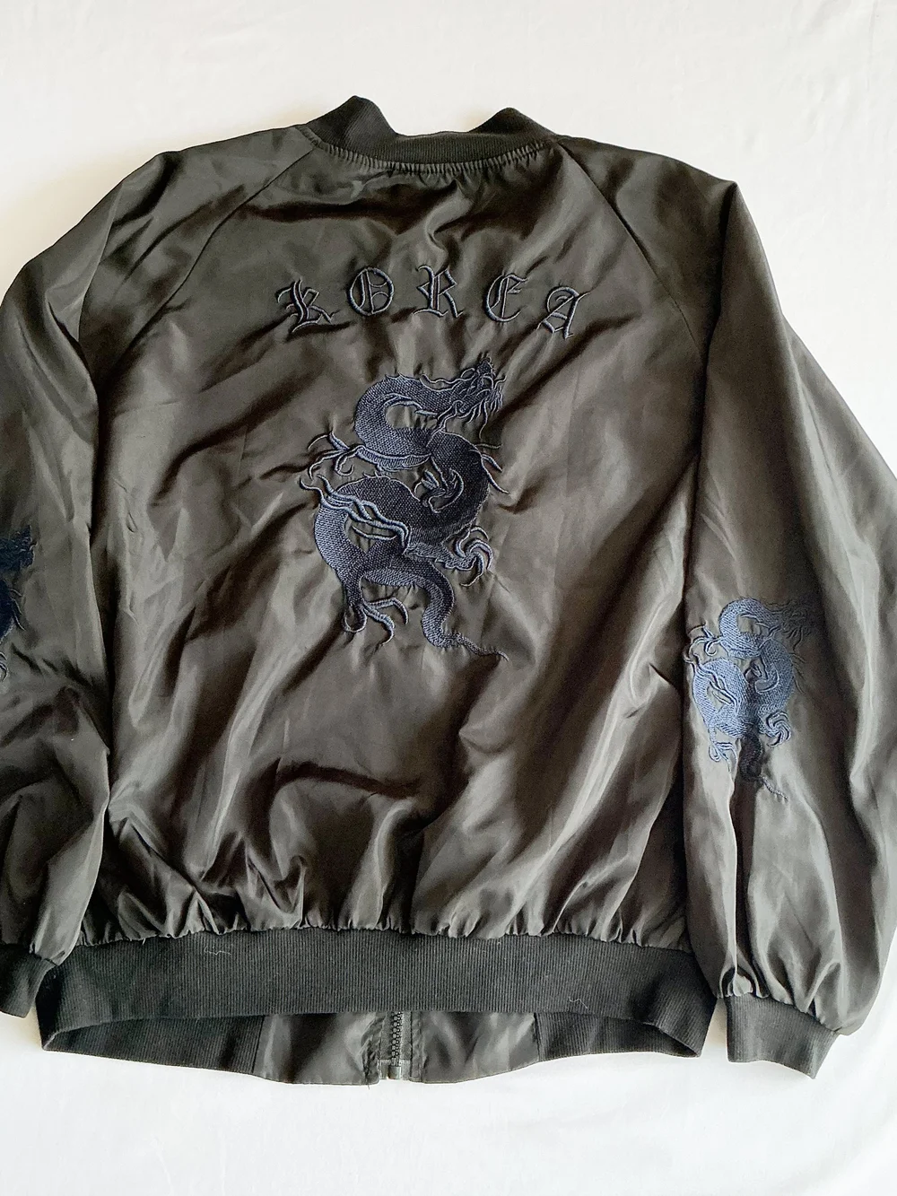 Xinmu Zicun Korea Black  Blue Satin Bomber Jacket Embroidered Dragon Sukajan Lg